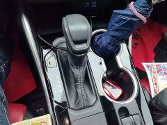 Toyota Crown Venza 2.5L HEV FWD Base - ფოტო 10