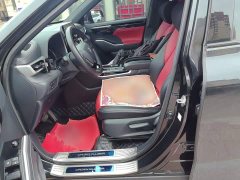 Toyota Crown Venza 2.5L HEV FWD Base - ფოტო 11