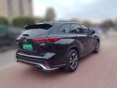 Toyota Crown Venza 2.5L HEV FWD Base - ფოტო 4