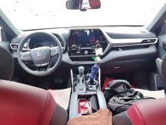 Toyota Crown Venza 2.5L HEV FWD Base - ფოტო 5