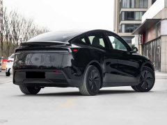 Tesla Model Y Rear-Wheel Drive - ფოტო 4