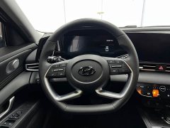 Hyundai Elantra 1.5L CVT Luxury - ფოტო 11