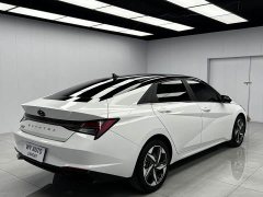 Hyundai Elantra 1.5L CVT Luxury - ფოტო 4
