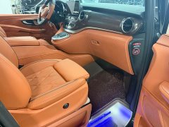 Mercedes-Benz V-Class 2022 V 260 Navigator Edition - ფოტო 9