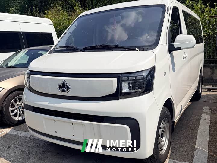 Changan Ruixing EM60 Passenger Comfort 6-Seater 300km Rear-Hinged Door