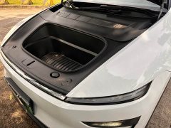 Tesla Model Y Rear-Wheel Drive - ფოტო 9