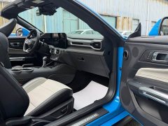 Ford Mustang 2.3T EcoBoost Convertible Sport - ფოტო 12