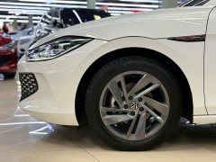 Volkswagen Lingdu L 280TSI DSG Dazzling Red Edition - ფოტო 6