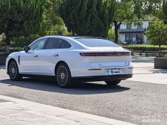 Voyah Lantu Zhaohui L 2026 Four-Wheel Drive Ultra - ფოტო 19