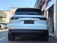 Porsche Cayenne 3.0T Platinum Edition - ფოტო 10