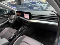 Volkswagen Lingdu L 280TSI DSG Dazzling Red Edition - ფოტო 17