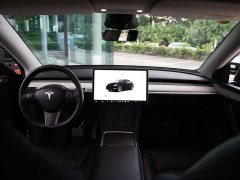Tesla Model Y Rear-Wheel Drive - ფოტო 5