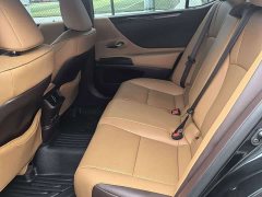 Lexus ES 200 Premium Edition - ფოტო 12