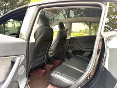 Tesla Model Y Rear-Wheel Drive - ფოტო 12