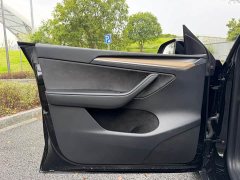 Tesla Model Y Rear-Wheel Drive - ფოტო 8