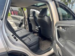 Toyota Venza Hybrid 2.5L E-CVT FWD Luxury - ფოტო 8