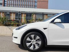 Tesla Model Y 2022 Facelift Long Range All-Wheel Drive - ფოტო 5