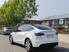 Tesla Model Y 2022 Facelift Long Range All-Wheel Drive - ფოტო 9
