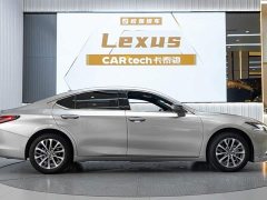 Lexus ES 200 Premium Edition - photo 4