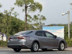 Toyota Camry 2.0G Luxury - ფოტო 9