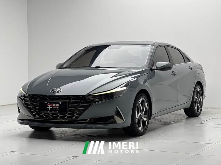 Hyundai Elantra 1.5L CVT Luxury