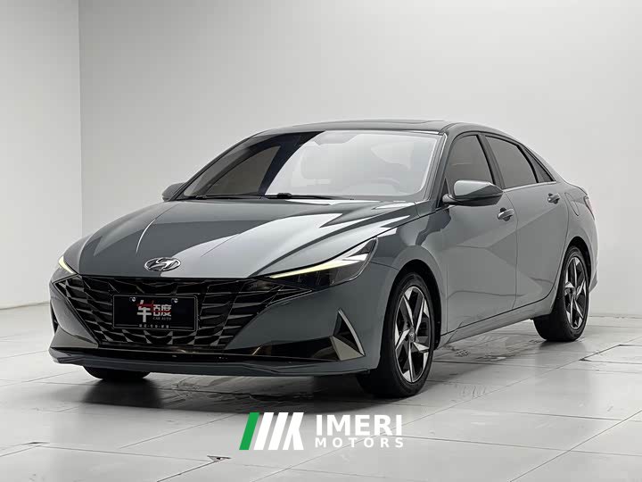 Hyundai Elantra 1.5L CVT Luxury