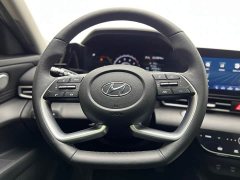 Hyundai Elantra 1.5L CVT Luxury - ფოტო 13