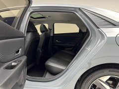 Hyundai Elantra 1.5L CVT Luxury - ფოტო 8