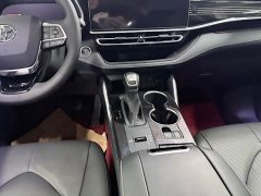 Toyota Highlander 2.5L Smart Hybrid AWD Premium 7-Seater - ფოტო 13