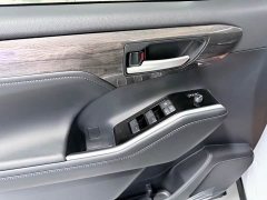 Toyota Highlander 2.5L Smart Hybrid AWD Premium 7-Seater - ფოტო 6