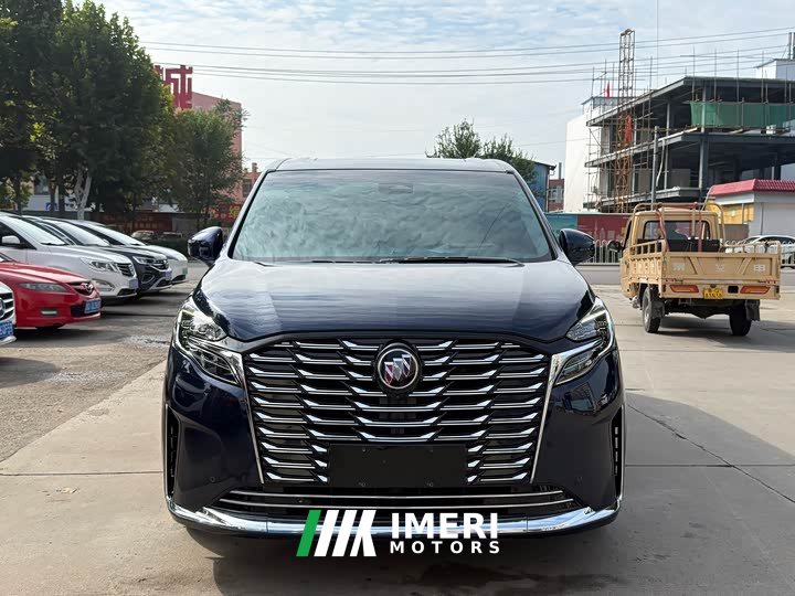 Buick GL8 Avenir Four-Seat Premium Edition - car from China
