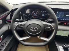 Hyundai Elantra 2022 1.5L CVT GLX Elite - ფოტო 10