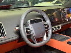 Li Auto L6 Max - ფოტო 7