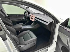 Tesla Model Y Rear-Wheel Drive - ფოტო 11