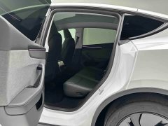 Tesla Model Y Rear-Wheel Drive - ფოტო 8