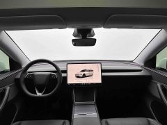 Tesla Model Y Rear-Wheel Drive - ფოტო 9