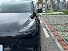 Tesla Model Y Rear-Wheel Drive - ფოტო 10