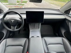 Tesla Model Y Rear-Wheel Drive - ფოტო 18