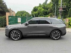Lincoln Explorer 2.0T AWD Elite - ფოტო 3