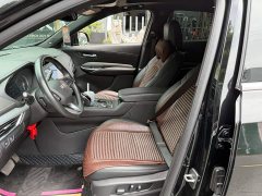 Cadillac XT4 28T FWD Luxury - ფოტო 8