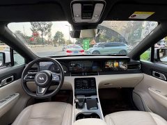 Li Auto ONE Extended Range 6-Seater - ფოტო 13