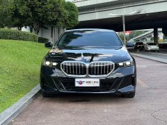 BMW 5 Series 530Li Premier M Sport Package - ფოტო 2