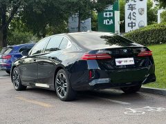 BMW 5 Series 530Li Premier M Sport Package - ფოტო 4