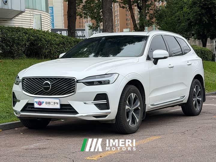 Volvo XC60 2026 B5 AWD Smart Luxury Edition - ავტომობილი ჩინეთიდან