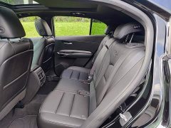 Cadillac XT4 28T FWD Luxury - ფოტო 8