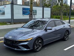 Hyundai Elantra 1.5L CVT Luxury - ფოტო 1