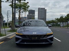 Hyundai Elantra 1.5L CVT Luxury - ფოტო 3