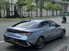 Hyundai Elantra 1.5L CVT Luxury - ფოტო 9