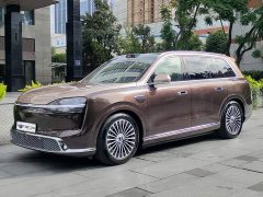 AITO M9 Pure Electric Ultra 6-Seater - ფოტო 1