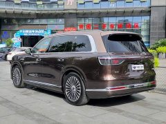 AITO M9 Pure Electric Ultra 6-Seater - ფოტო 4